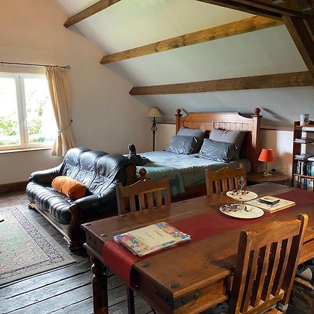 Spacious, Rustic Studio Space For 2 Persons Saint-Cyr-du-Bailleul Kültér fotó