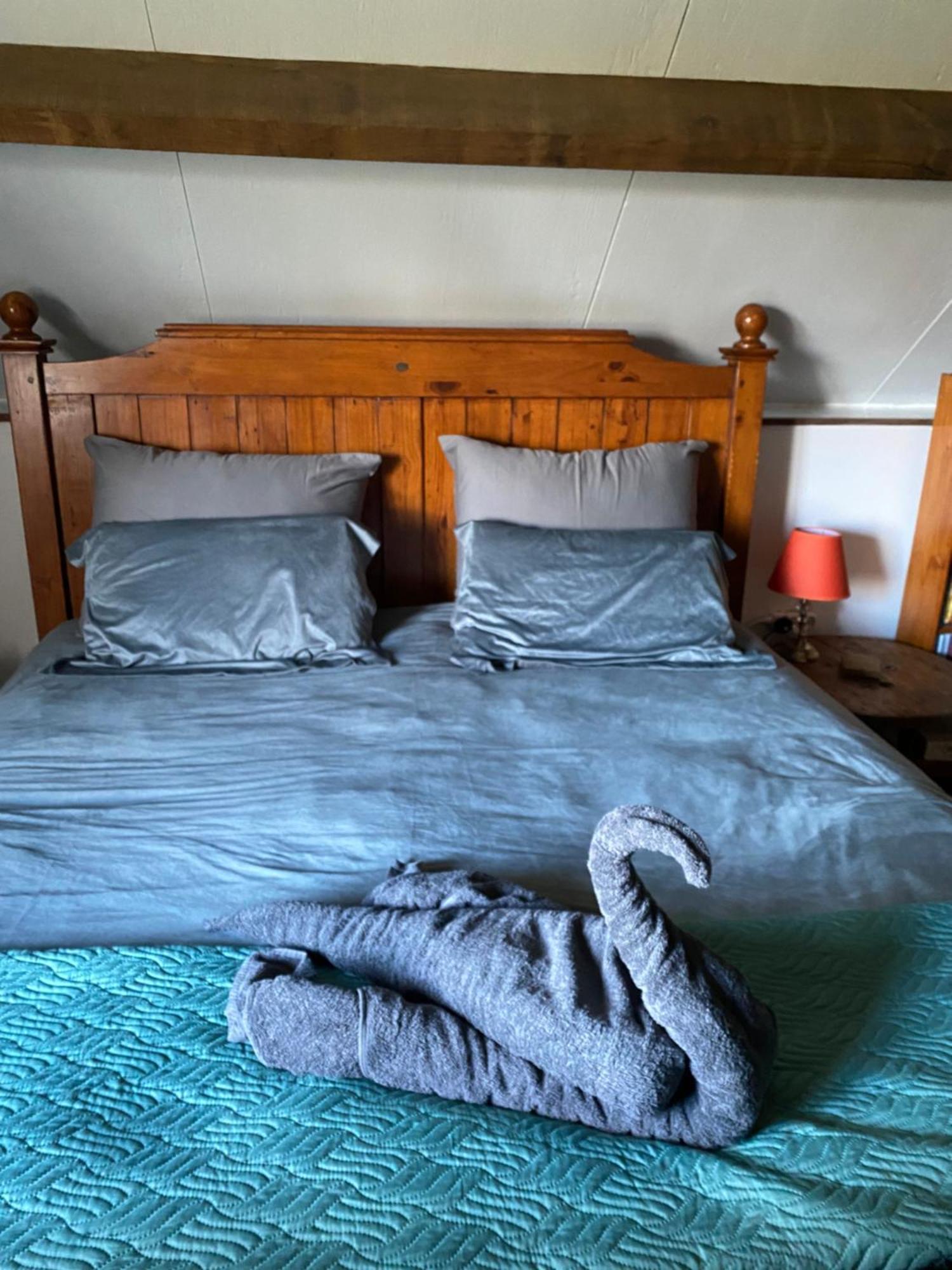 Spacious, Rustic Studio Space For 2 Persons Saint-Cyr-du-Bailleul Kültér fotó