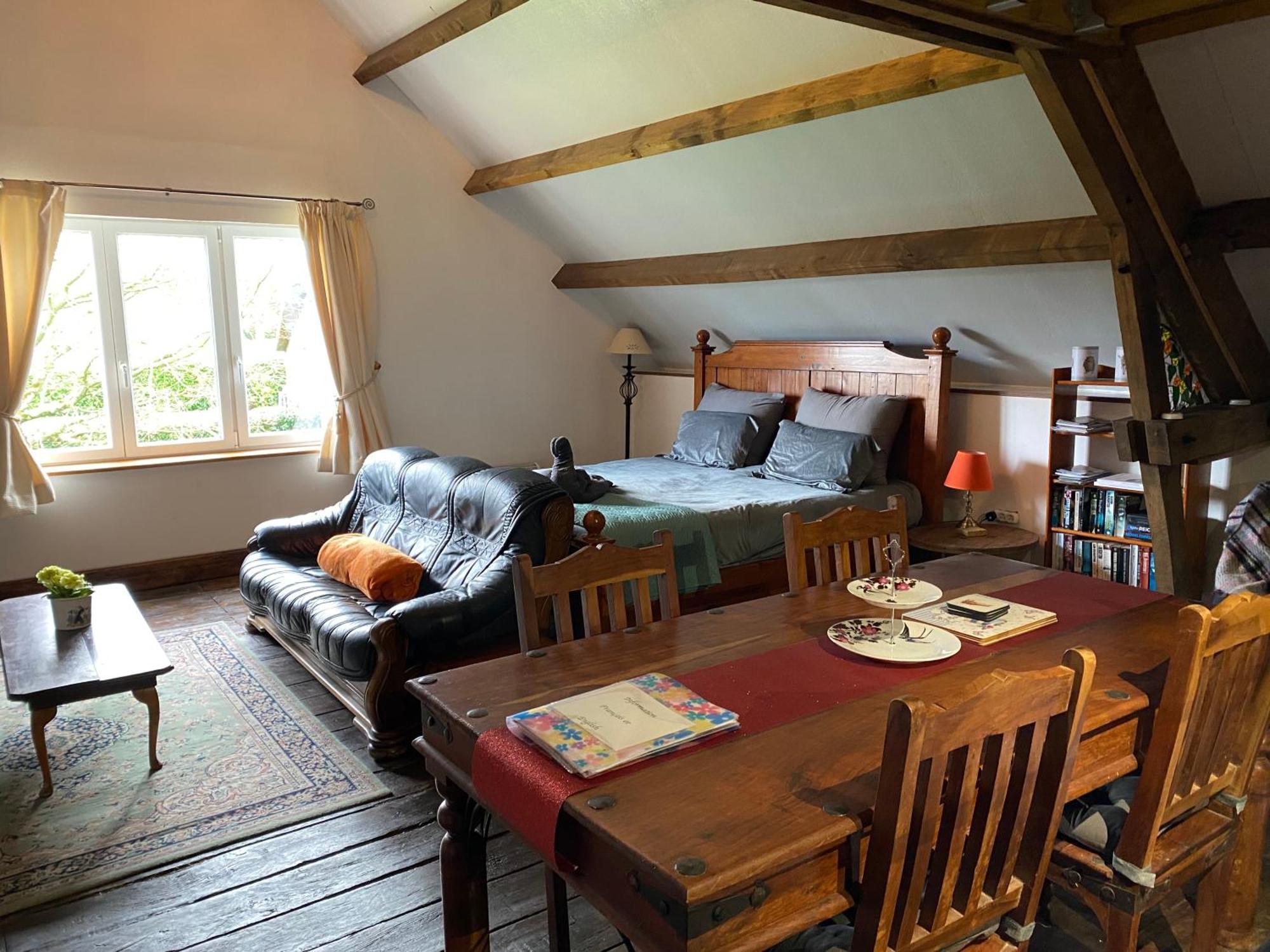 Spacious, Rustic Studio Space For 2 Persons Saint-Cyr-du-Bailleul Kültér fotó